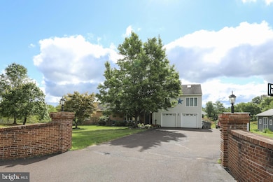 2 Chelfield Rd, Dublin, PA 18917 - photo 2