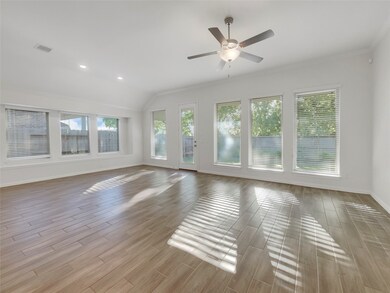 1406 Stuart Run Dr, Richmond, TX 77469 - photo 3