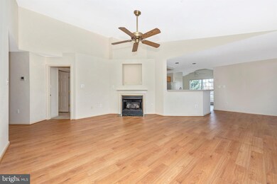2507 Coach House Way unit 3D, Frederick, MD 21702 - photo 6