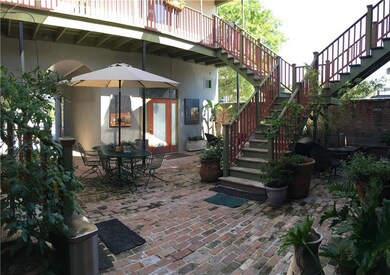 428 N Columbia St, Covington, LA 70433 - photo 2