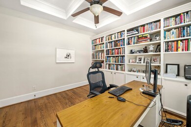 1605 Cheshire Ln, Houston, TX 77018 - photo 7