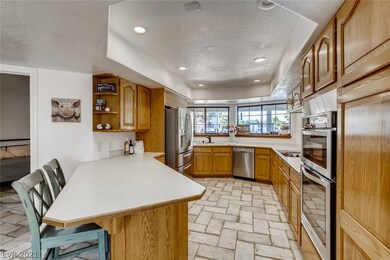 Kitchen with Breakfast Bar and Nook Area