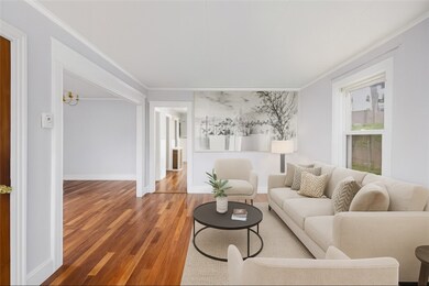 25 Tecumseh St, Providence, RI 02906 - photo 2