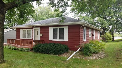 610 E 15th St S, Newton, IA 50208 - photo 2