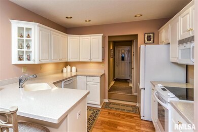 1733 E Rusholme St, Davenport, IA 52803 - photo 7