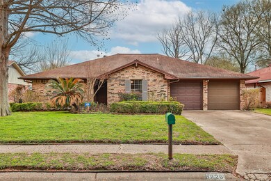 8726 Landwood Dr, Houston, TX 77040 - photo 2