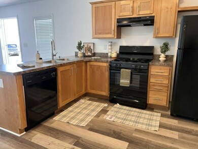 3401 N Walnut Rd unit 402, Las Vegas, NV 89115 - photo 2