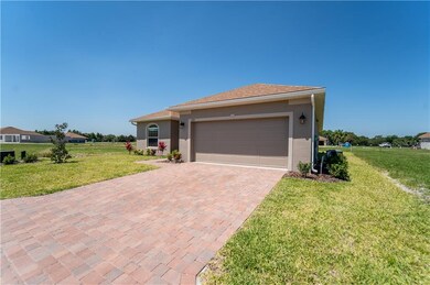 1335 Oakmont Dr, Winter Haven, FL 33884 - photo 3