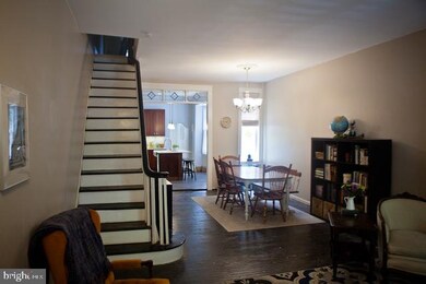 2346 Reed St, Philadelphia, PA 19146 - photo 6