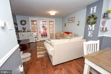 2820 Sellers St, Philadelphia, PA 19137 - photo 5