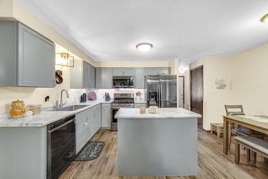 1069 Flamingo Ln, Bradley, IL 60915 - photo 7