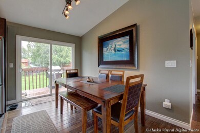 Dining Area/W Access To Back Deck