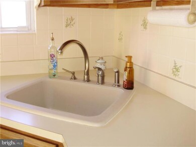 33 Pinecrest Dr, Woodbury, NJ 08096 - photo 3