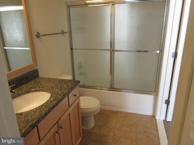 50 Regatta Bay Ct unit 211, Annapolis, MD 21401 - photo 7