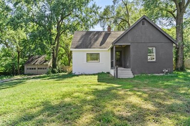 10501 E 35th St S, Independence, MO 64052 - photo 4