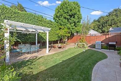 21843 Dumetz Rd, Woodland Hills, CA 91364 - photo 4