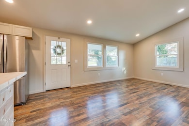 717 Midfield Ave, Kingsport, TN 37665 - photo 7