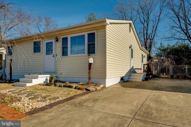 319 Brock Bridge Rd, Laurel, MD 20724 - photo 2