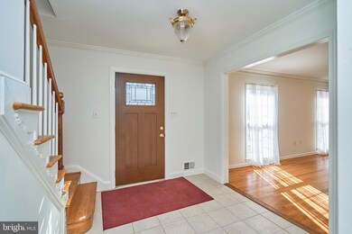 5806 Bent Twig Rd, McLean, VA 22101 - photo 3