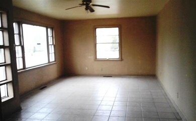 1902 Lane Ave, Elkhart, IN 46516 - photo 3