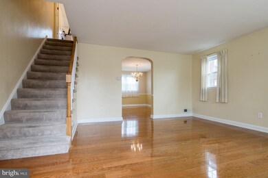 929 Palladi Dr, Halethorpe, MD 21227 - photo 3