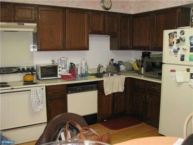 1640 Mcnelis Dr, Southampton, PA 18966 - photo 7