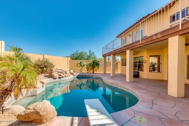 Pebble-Tech Diving Pool