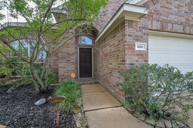 4606 Cedar Hill Dr, Pearland, TX 77584 - photo 2