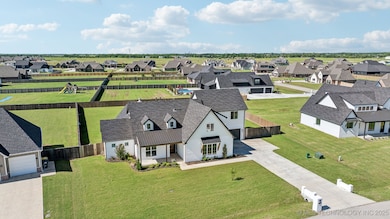 123 E 168th St S, Glenpool, OK 74033 - photo 4