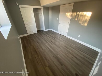 39 Torrice Loop, Staten Island, NY 10309 - photo 4