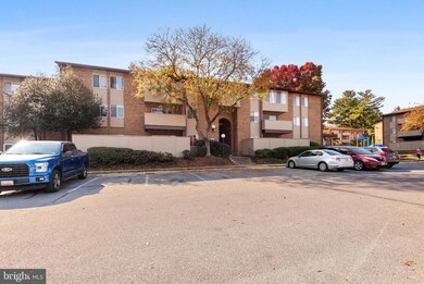 19423 Brassie Place unit 201, Montgomery Village, MD 20886 - photo 3