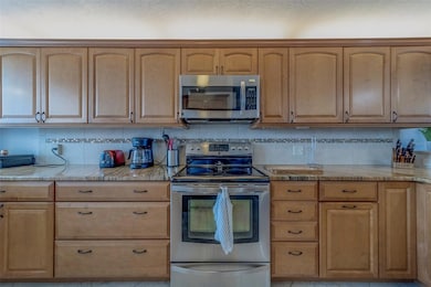 Lots of cabinet space