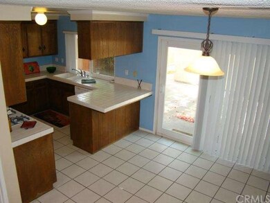 Popular kitchen layout with breakfast bar
