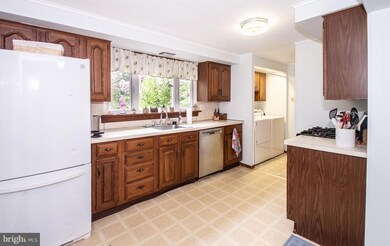 3032 Edmonds Rd, Lafayette Hill, PA 19444 - photo 7