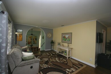 631 Matterhorn Rd, Jacksonville, FL 32216 - photo 4