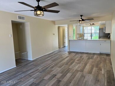 7719 E Columbine Way unit 113, Mesa, AZ 85208 - photo 4