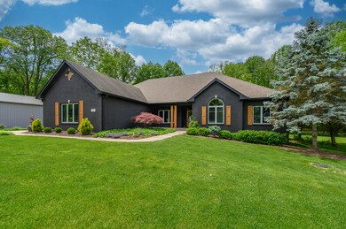 10307 S Auburn Hills Dr, Edinburgh, IN 46124 - photo 3