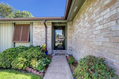 8434 Coastway Ln, Houston, TX 77075 - photo 6