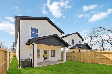 926 Granville Dr, Houston, TX 77091 - photo 2
