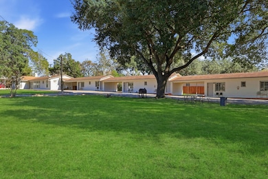 1016 North Ave E, Shiner, TX 77984 - photo 3