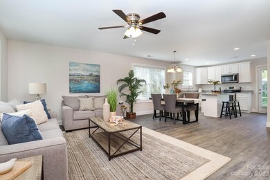 934 4th St, Statesville, NC 28677 - photo 2