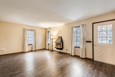 1029 Hidden Acres Ct, Columbus, OH 43224 - photo 2