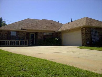1404 N Park Place, Moore, OK 73160 - photo 2