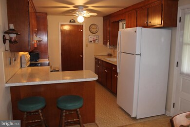 432 E Summit St, Souderton, PA 18964 - photo 7