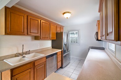 705 Dawes Ave, Wheaton, IL 60189 - photo 4