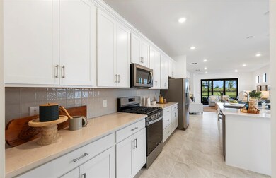 18921 Indian Rock Place, Lakewood Ranch, FL 34211 - photo 3