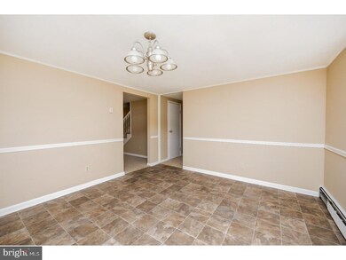 431 Manatawny St, Pottstown, PA 19464 - photo 6