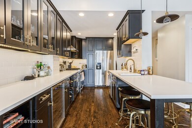 1515 N Wells St unit 8C, Chicago, IL 60610 - photo 6