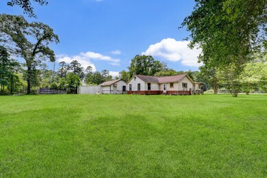 19151 Oak Canyon Dr, Conroe, TX 77385 - photo 2