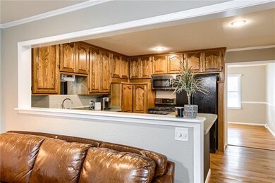 11522 W 70th St, Shawnee, KS 66203 - photo 4